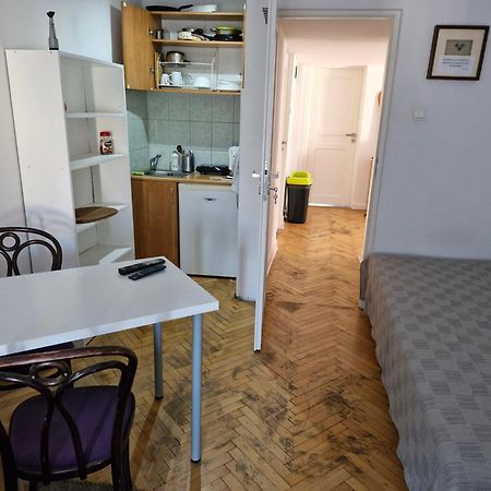 Apartament Cichy I Wygodny Сталёва-Воля Экстерьер фото