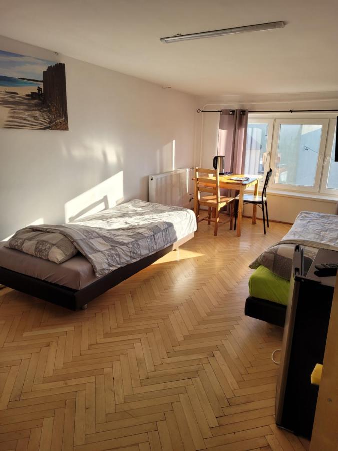Apartament Cichy I Wygodny Сталёва-Воля Экстерьер фото