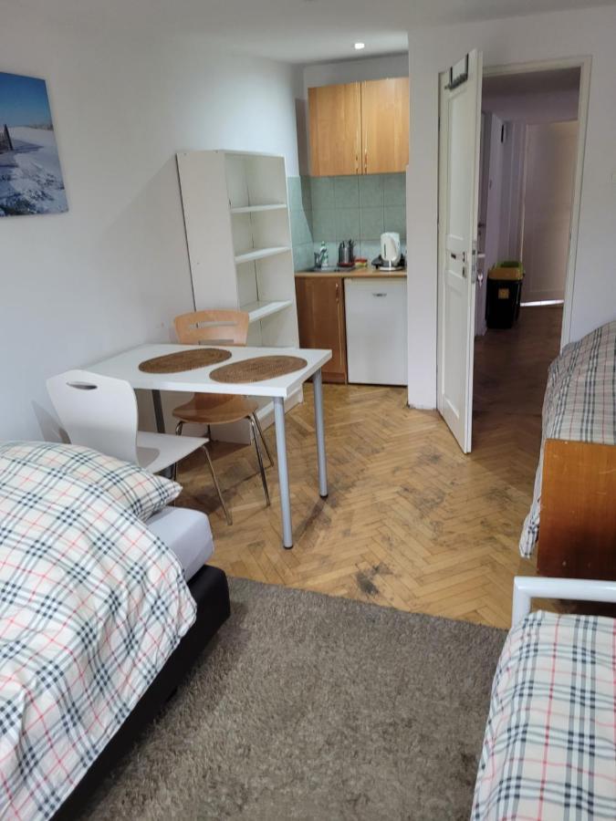 Apartament Cichy I Wygodny Сталёва-Воля Экстерьер фото