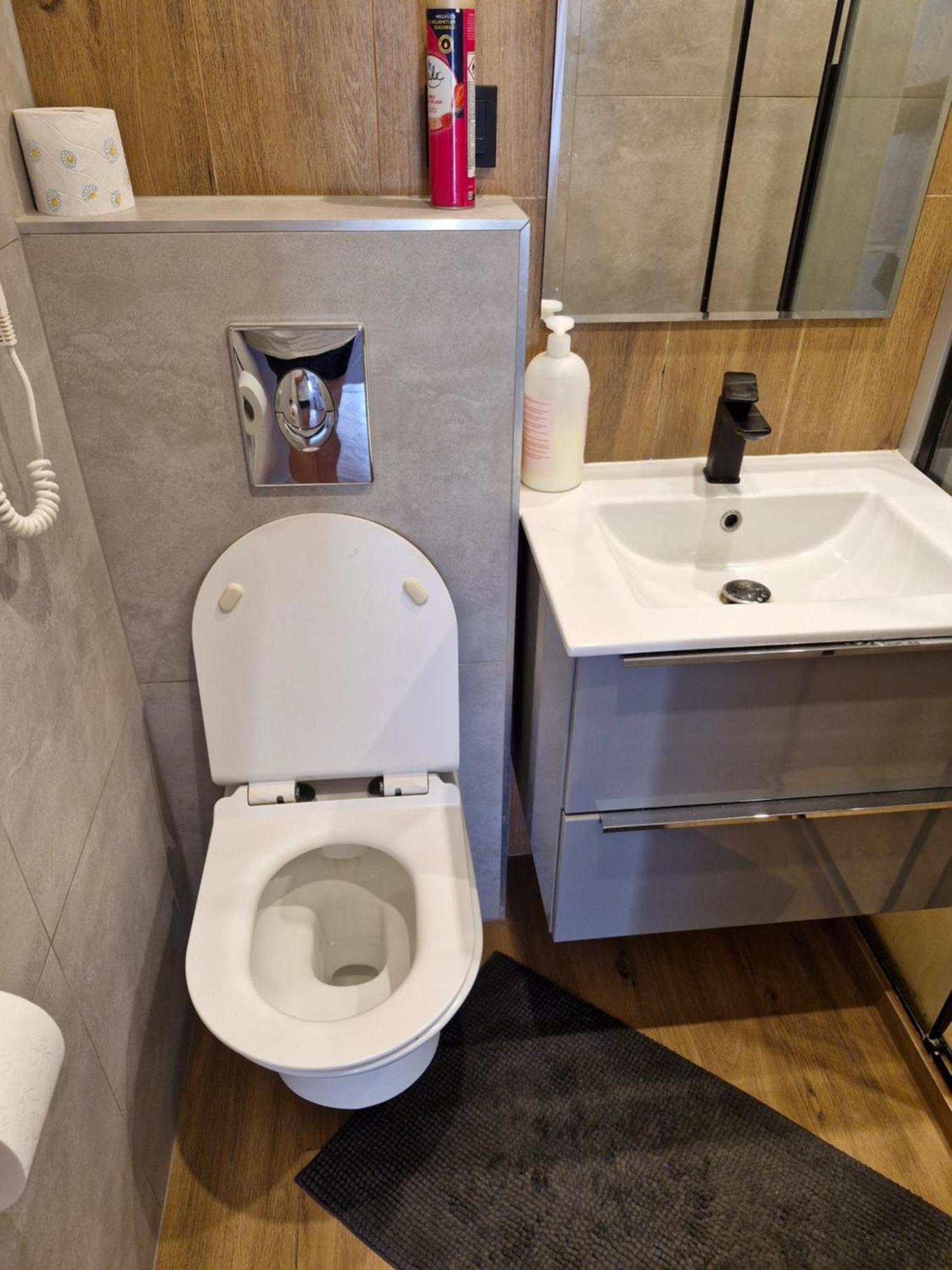 Apartament Cichy I Wygodny Сталёва-Воля Экстерьер фото