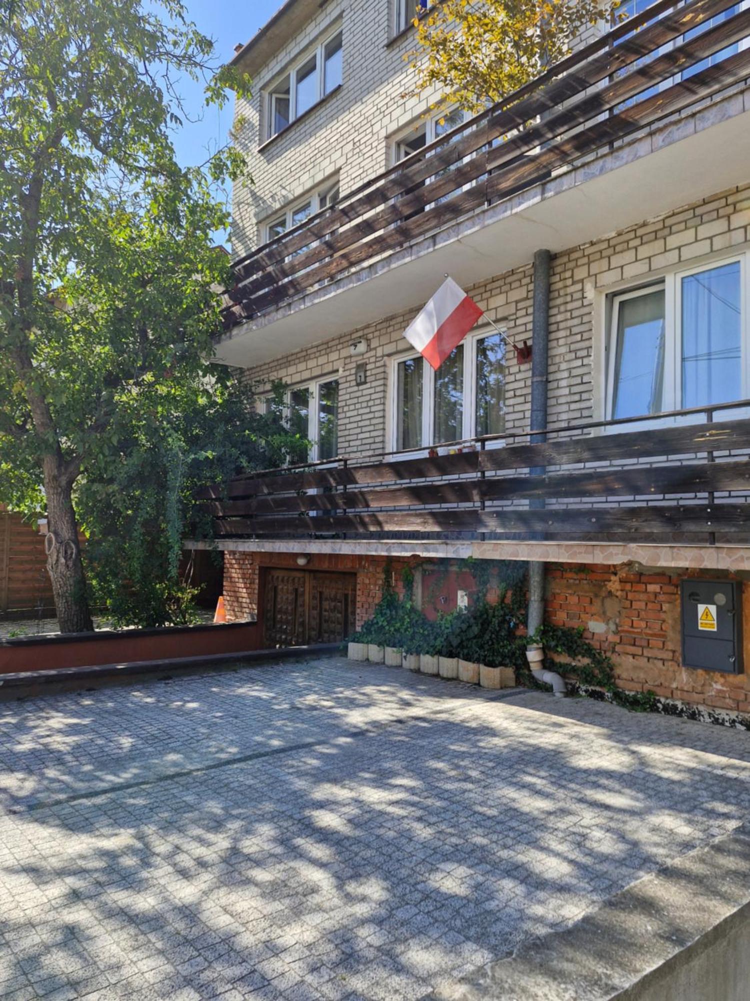 Apartament Cichy I Wygodny Сталёва-Воля Экстерьер фото